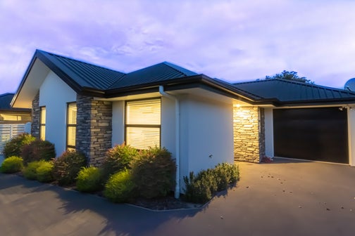 2/5 Hadlow Place, Burnside, Christchurch