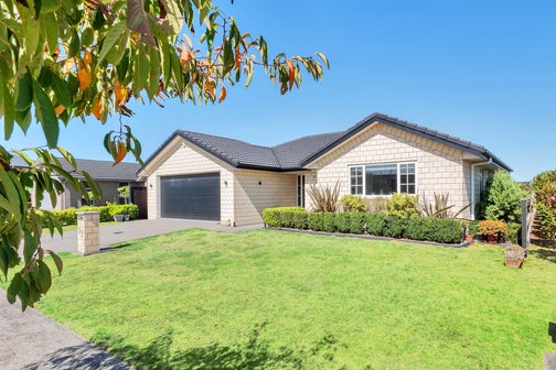 12 Pescara Point, Karaka, Papakura