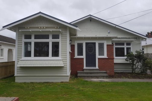11 St Albans Grove, Woburn, Lower Hutt