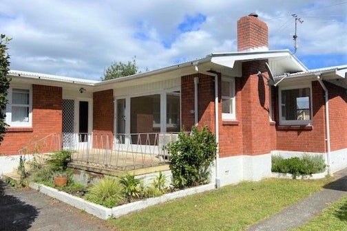 38 Rathgar Road, Henderson, Auckland