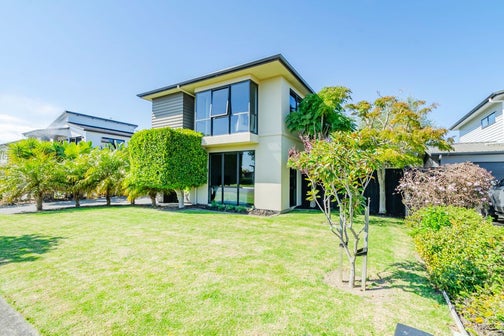 18 Corsica Way, Karaka, Papakura