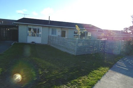 2 Cobar Close, Maupuia, Wellington
