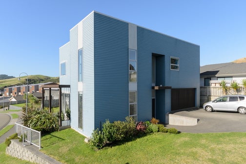 35 Cedarwood Street, Woodridge, Wellington