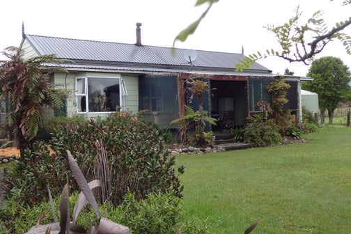 62 Cawthron RD, Westport , FAIRDOWN