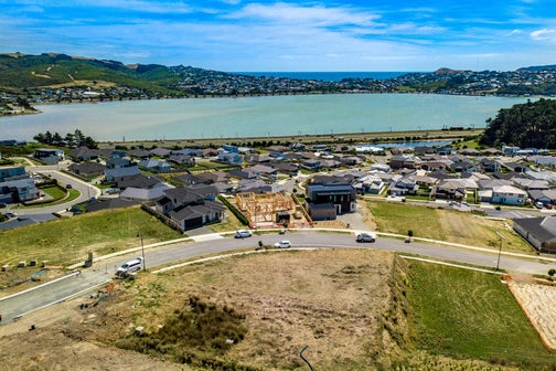 39 Waitaria Terrace, Aotea, Porirua