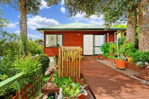 1/20 Glen Vista Place, Bayview, Auckland