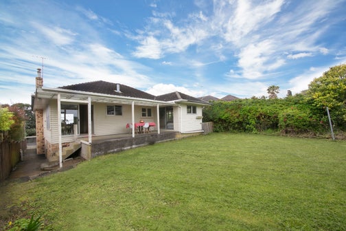 82 Frederick Street, Hillsborough, Auckland
