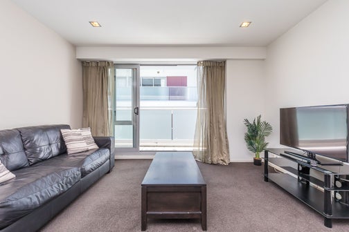 2H/14 Upper Queen Street, Newton, Auckland