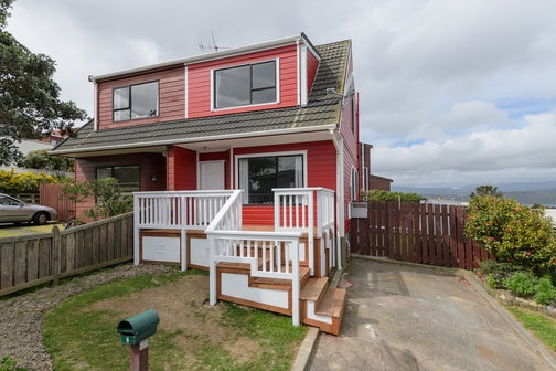 8 Rangitane Street, Maupuia, Wellington