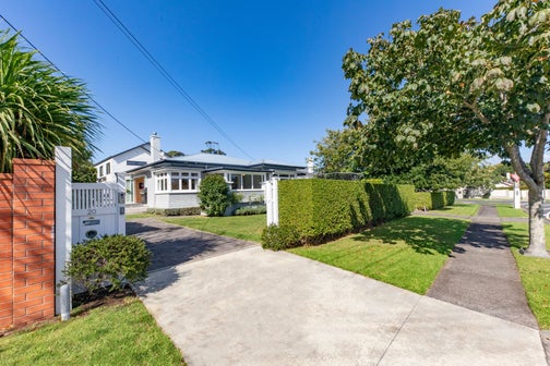 20 Queensway, Three Kings, Auckland