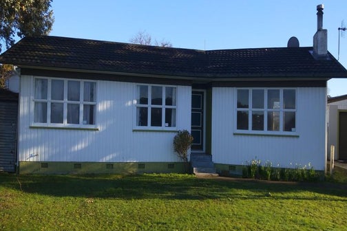 8 John F Kennedy Drive, Milson, Palmerston North