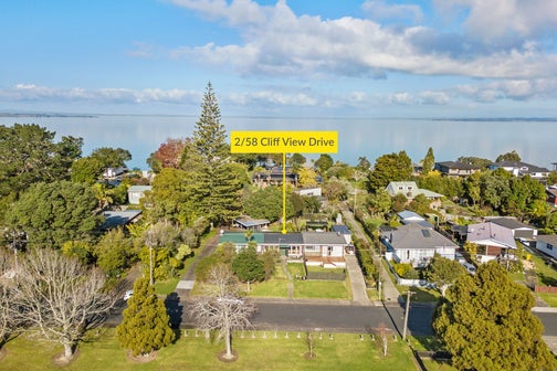 2/58 Cliff View Drive, Green Bay, Auckland