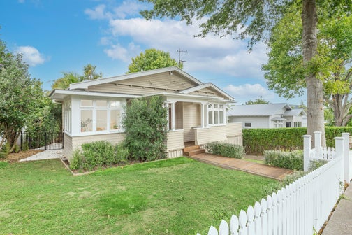 11 Parkhill Road, Morningside, Auckland