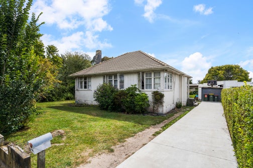 1086 Heaphy Terrace, Fairfield, Hamilton