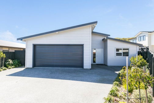 17 Portmore Place, Grenada Village, Wellington
