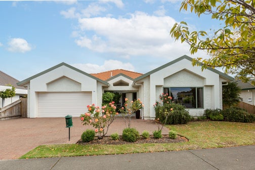 7 Kensington Drive, Taradale, Napier