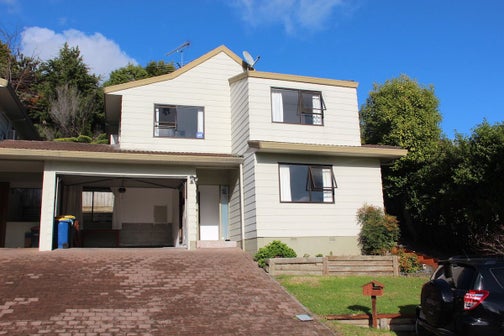 1/15 Squirrel Lane, Browns Bay, Auckland