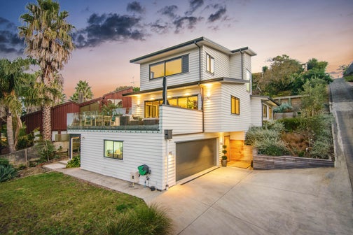 16A Hoskins Avenue, Hillsborough, Auckland