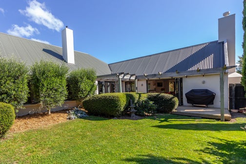 55 Millstream Drive, Lincoln, Lincoln