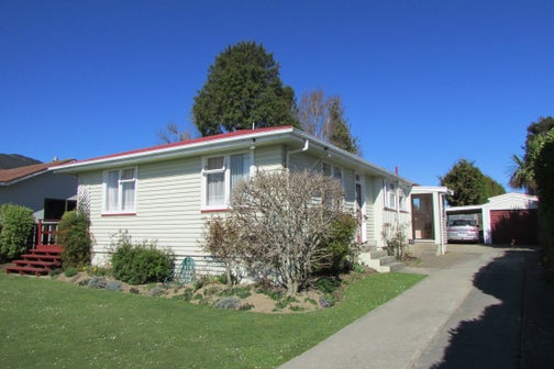99 Boundary Street, Tapanui