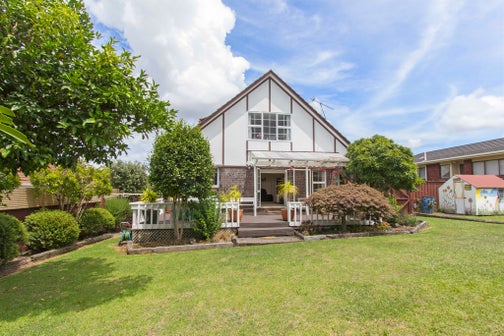 18 Olena Avenue, Sunnyhills, Auckland