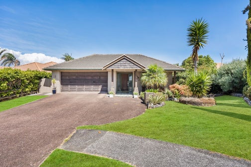 8 Pebble Beach Place, Golflands, Auckland