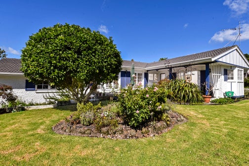 2 Langana Avenue, Browns Bay, Auckland