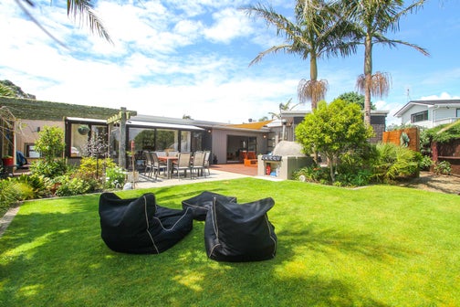 5 Halldene Terrace, Red Beach, Red Beach