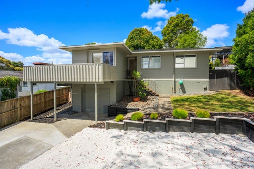 27 Cantina Avenue, Bayview, Auckland