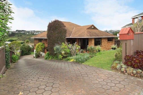 11 Maywood Grove, Churton Park, Wellington