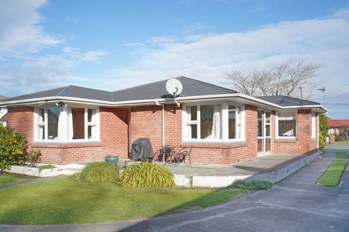 6 Englefield Road, Belfast, Christchurch