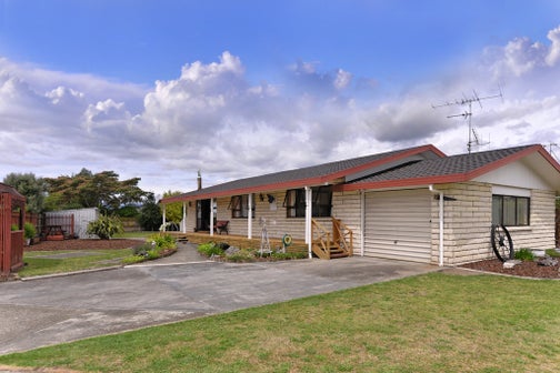 4 Anslow Place, Wakefield