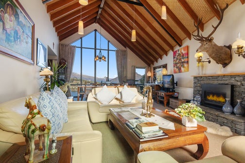 10 Goldleaf Hill, Queenstown, Queenstown