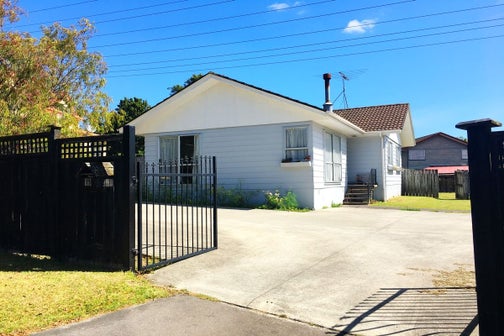 11 Sabana Place, Unsworth Heights, Auckland