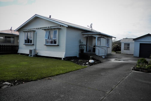 132 Davie Street, Hokitika