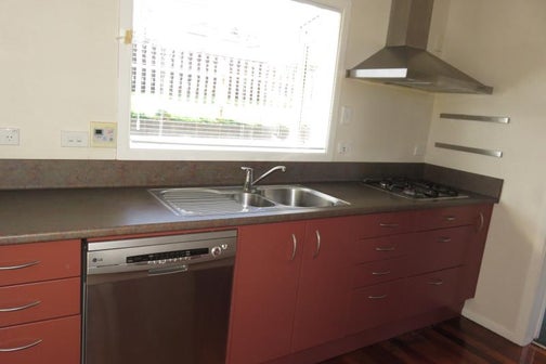 16 Oswald Crescent, Paparangi, Wellington