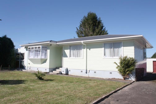 66 Deanwell Avenue, Deanwell, Hamilton