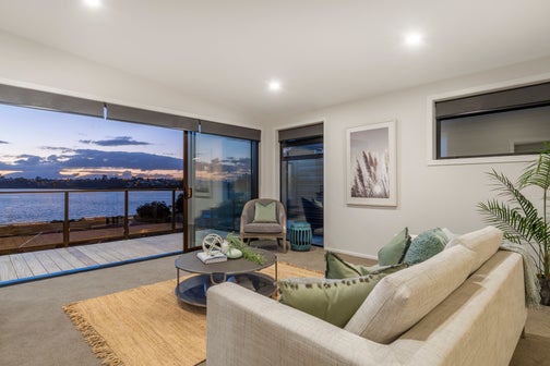 2/107 Wharf Street, Tauranga, Tauranga