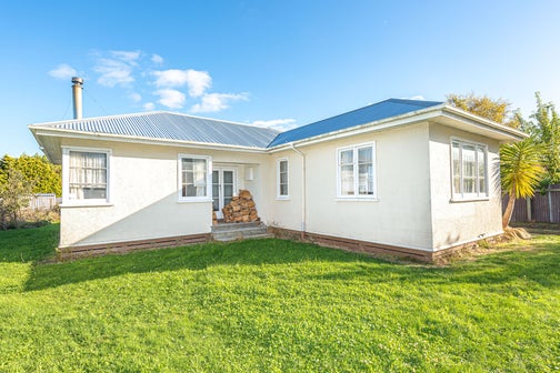30 Wings Line, Marton