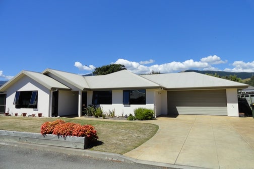 4 Standish Place, Stoke, Nelson