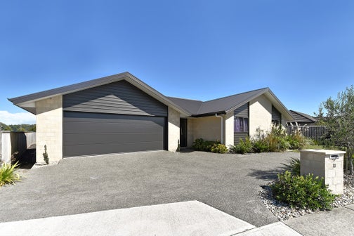 13 Cambelldon Crescent, Stoke, Nelson