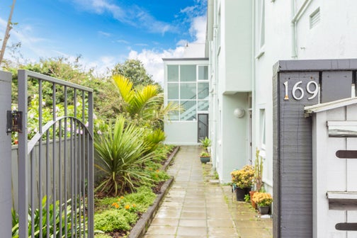 2/169 Jervois Road, Herne Bay, Auckland