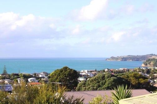 2 D'Oyly Drive, Stanmore Bay, Whangaparaoa