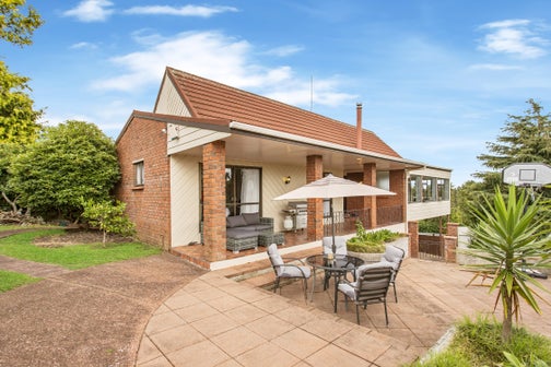 2 Spruce Place, Totara Heights, Auckland