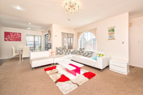 2/16 Ultima Place, Clover Park, Auckland