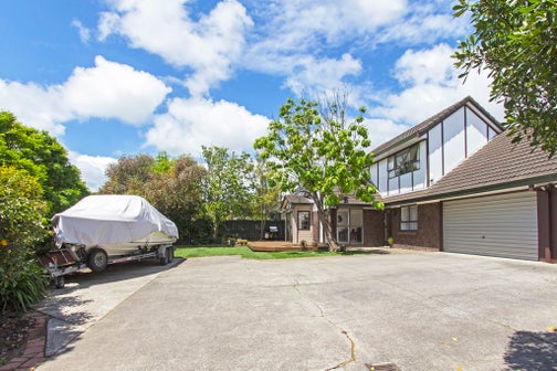 18 Galloway Crescent, Farm Cove, Auckland