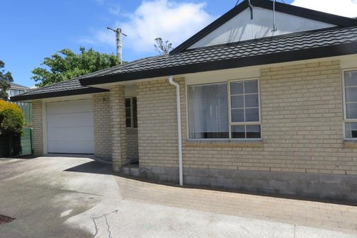42B Horokiwi Road West, Newlands, Wellington