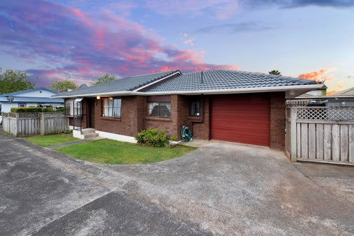 2/52 Seabrook Avenue, New Lynn, Auckland