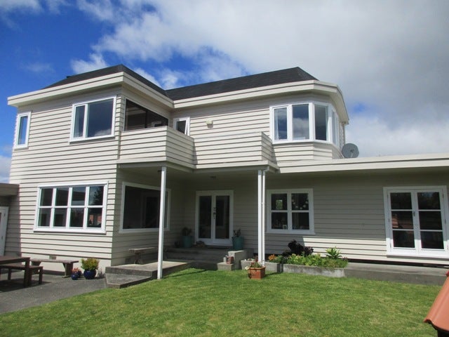 18 Kirkway, Raumati Beach, Paraparaumu - Carousel 1
