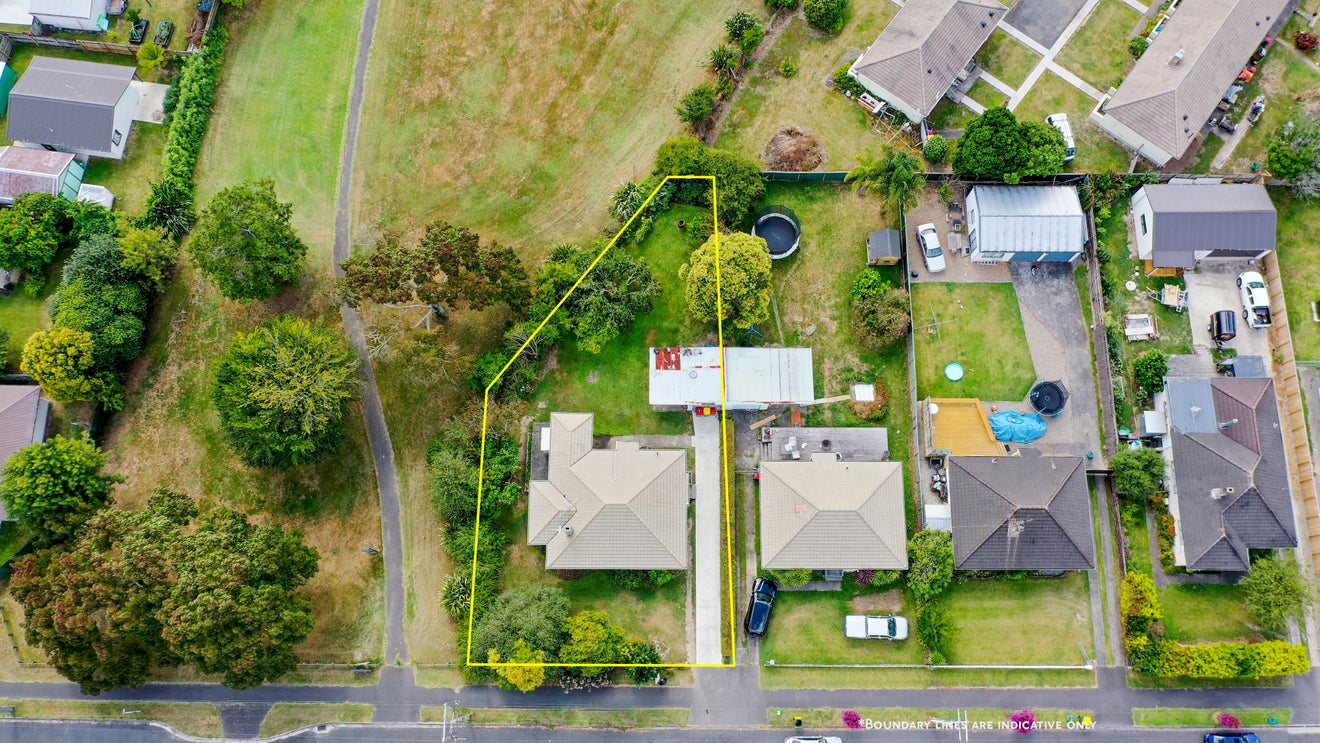 1086 Heaphy Terrace, Fairfield, Hamilton - Carousel 2